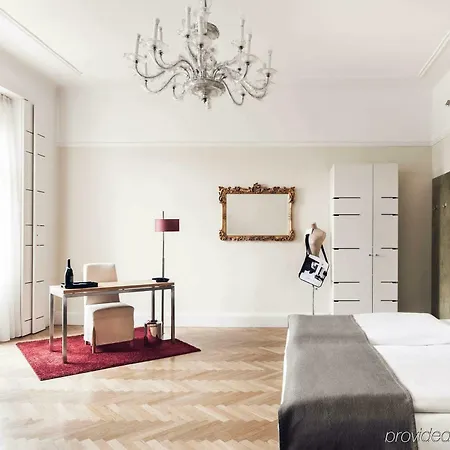 Weitzer - Centre Of Hotel 4*