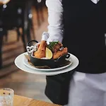 Hotel Weitzer - Centre Of 4*