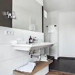 Weitzer - Centre Of Hotel 4*