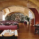 Weitzer - Centre Of 4*