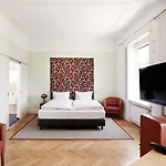 Weitzer - Centre Of Hotel 4*