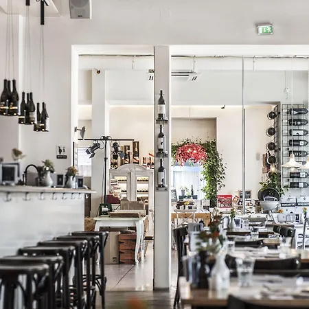 Weitzer - Centre Of Hotell