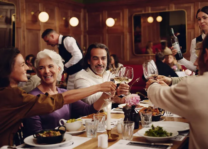 Weitzer - Centre Of 4*